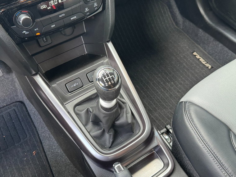 Vehicle Image 24