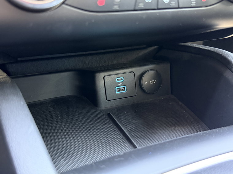 Vehicle Image 24