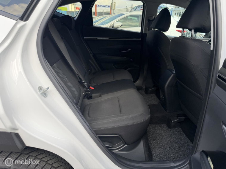 Vehicle Image 33