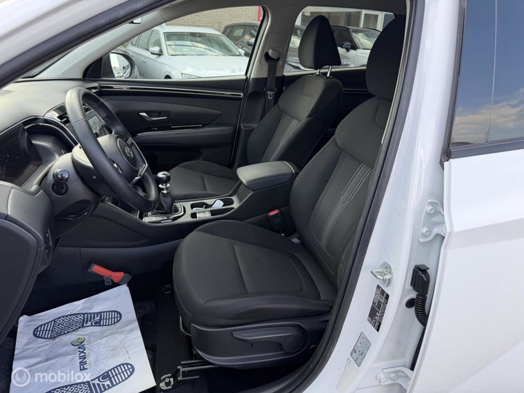 Vehicle Image 38