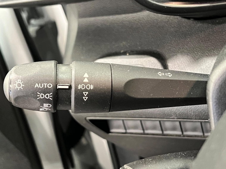 Vehicle Image 26