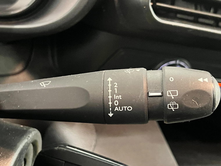 Vehicle Image 27