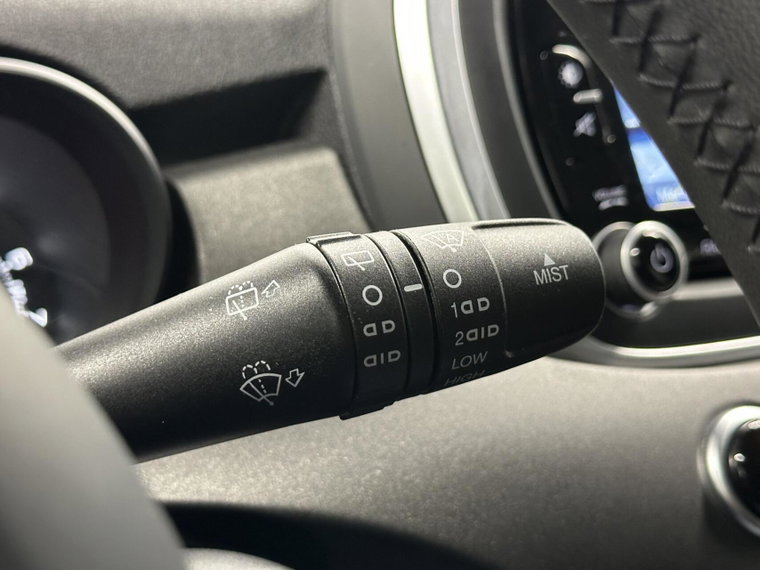 Vehicle Image 24