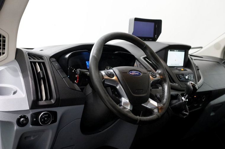 Vehicle Image 18