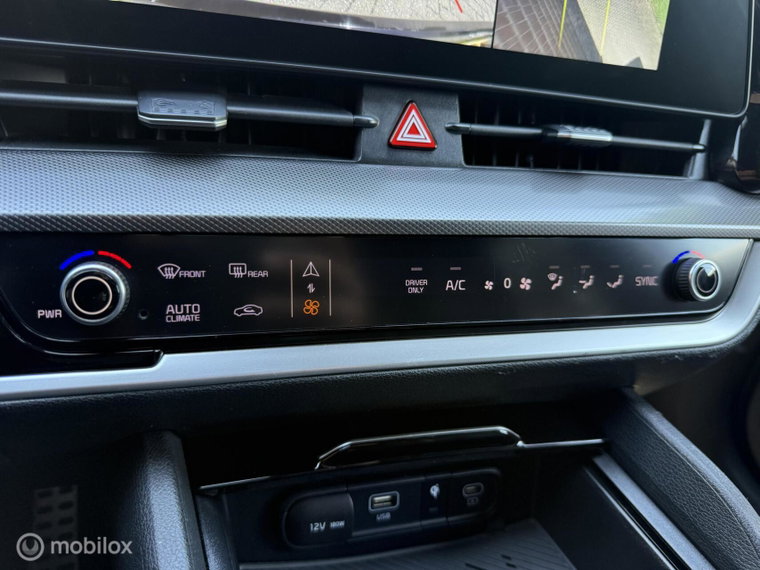Vehicle Image 27