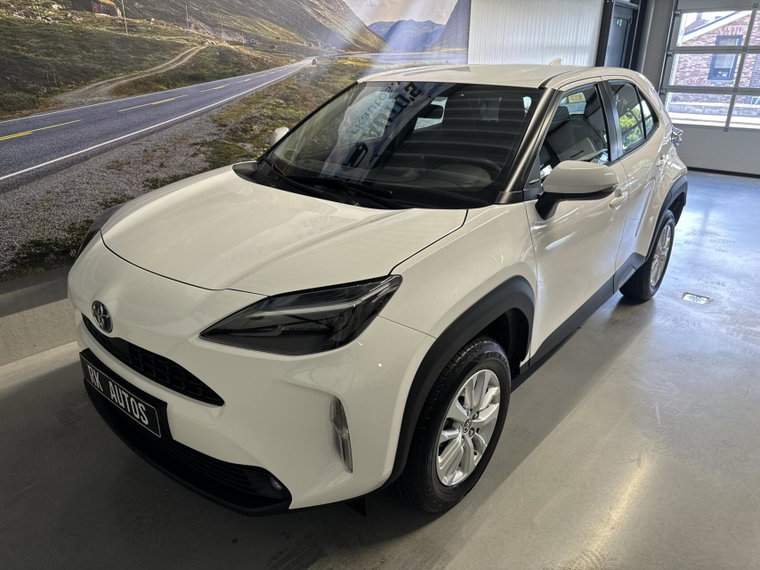Vehicle Image 12