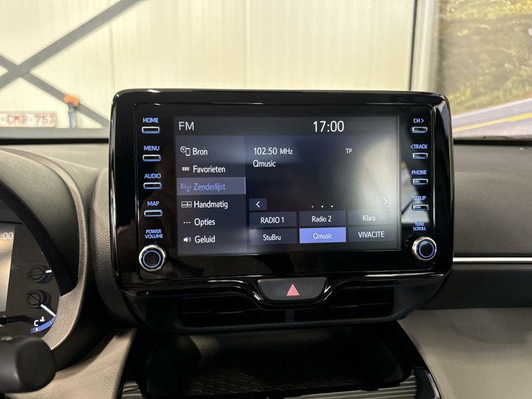 Vehicle Image 25
