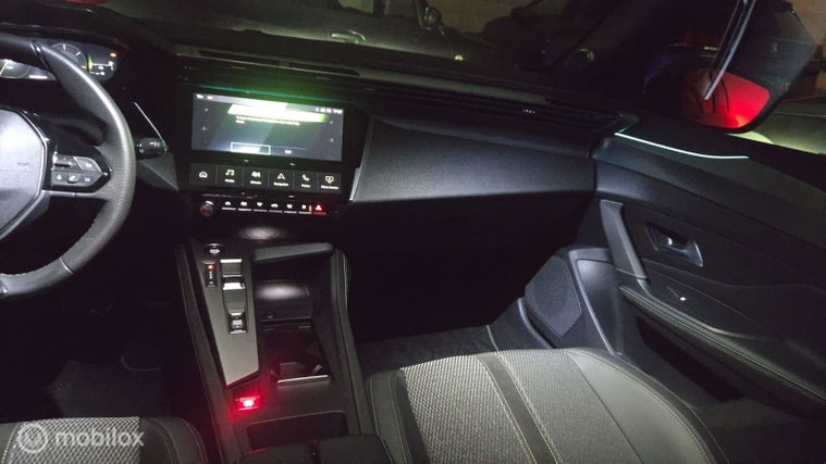 Vehicle Image 23