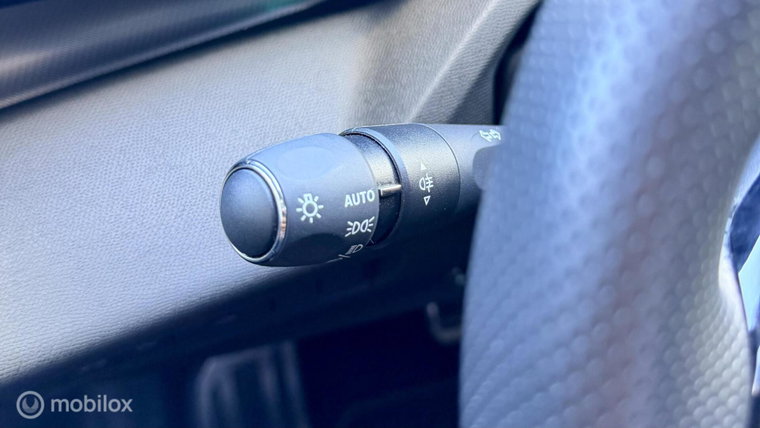 Vehicle Image 26