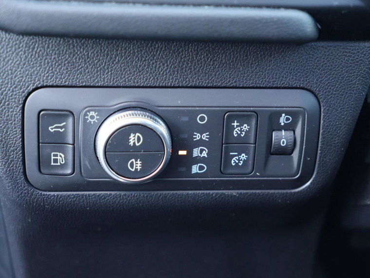 Vehicle Image 39