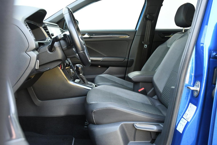 Vehicle Image 38