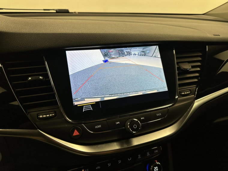 Vehicle Image 37