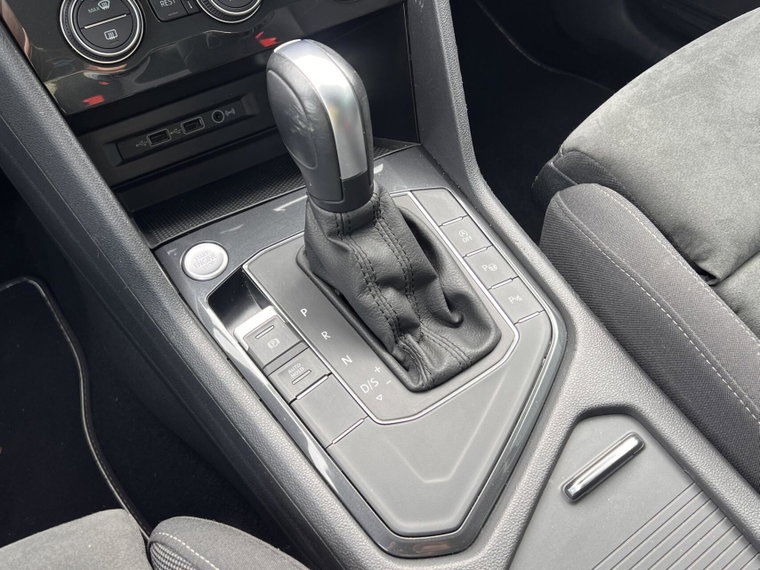 Vehicle Image 37