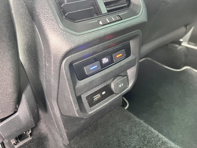 Vehicle Image 38