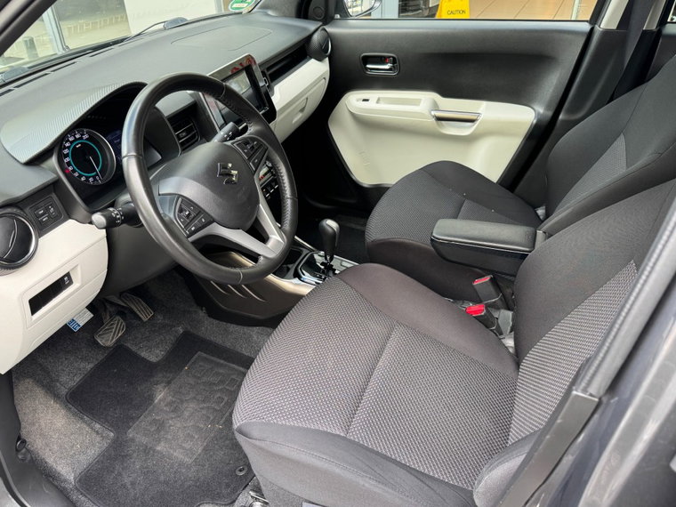 Vehicle Image 21