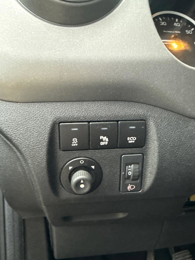 Vehicle Image 34