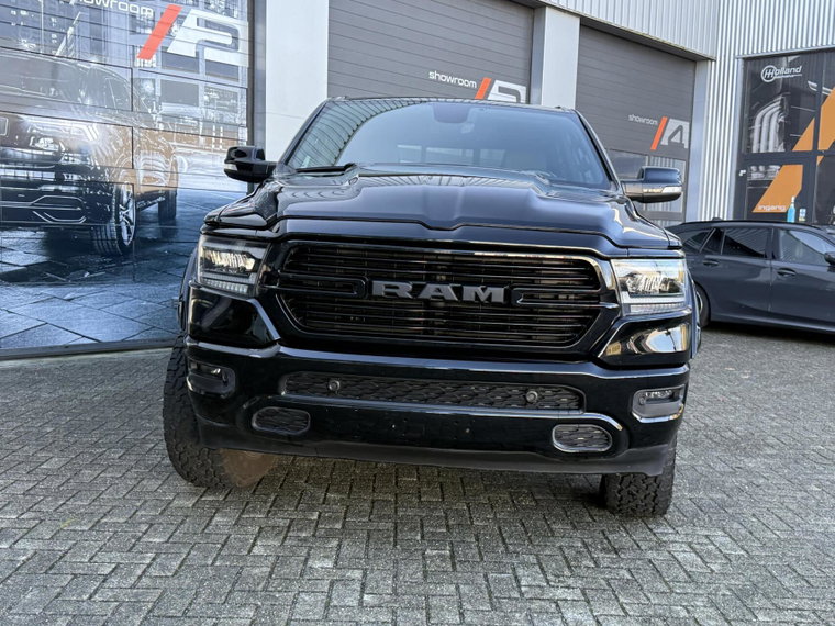 Vehicle Image 7