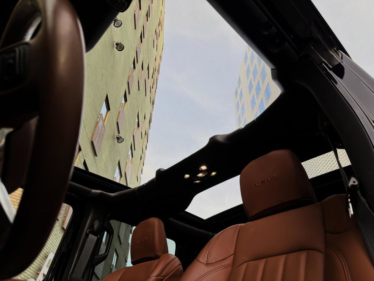Vehicle Image 36