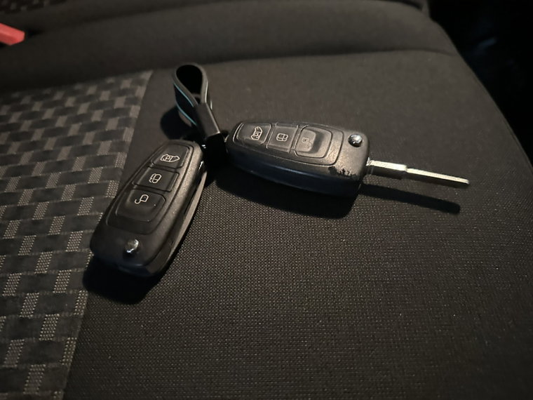 Vehicle Image 21