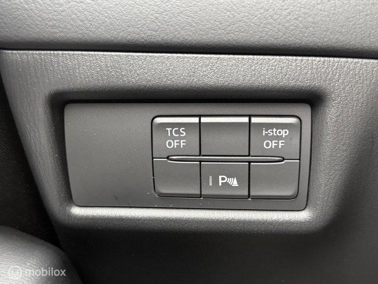 Vehicle Image 27