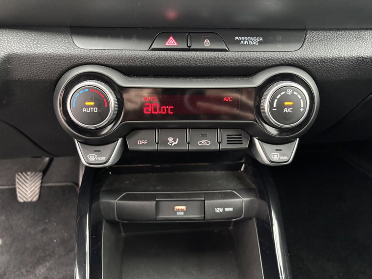 Vehicle Image 26