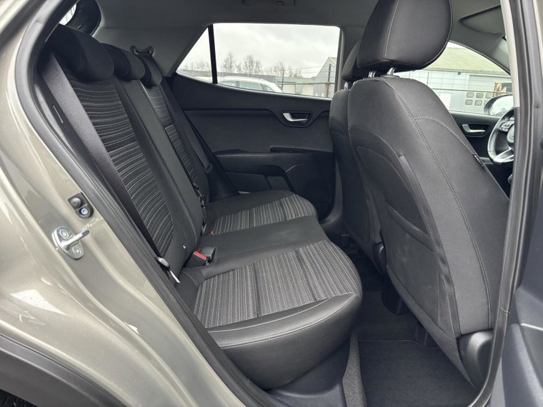 Vehicle Image 30