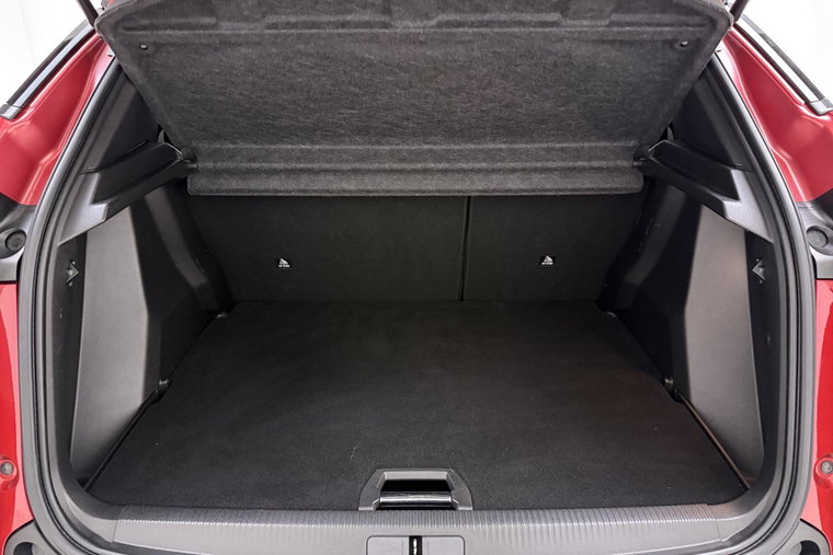 Vehicle Image 12