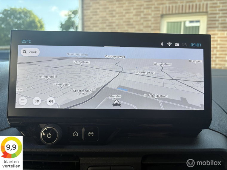 Vehicle Image 22