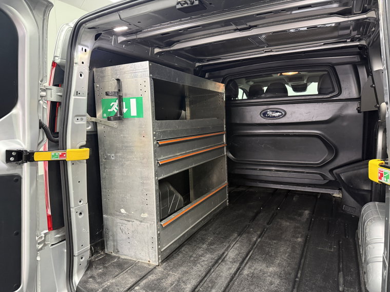Vehicle Image 35