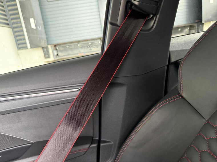 Vehicle Image 34