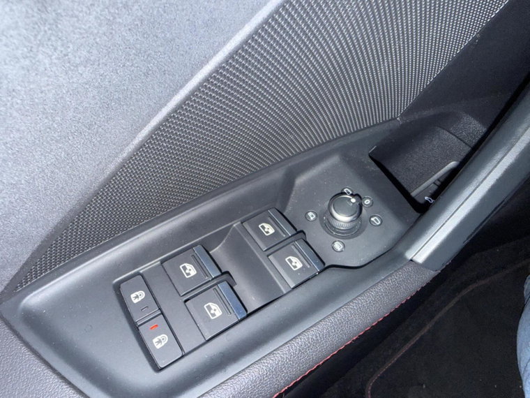 Vehicle Image 56