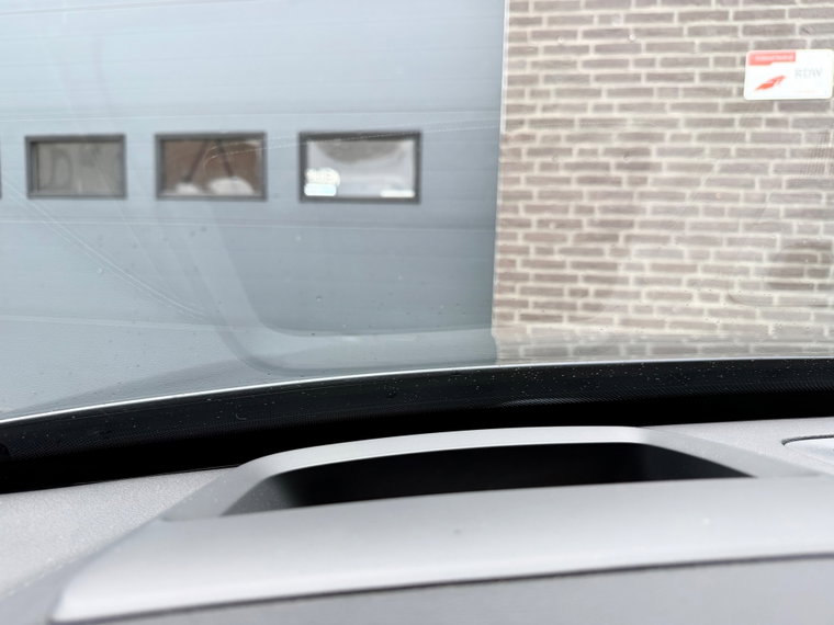 Vehicle Image 28