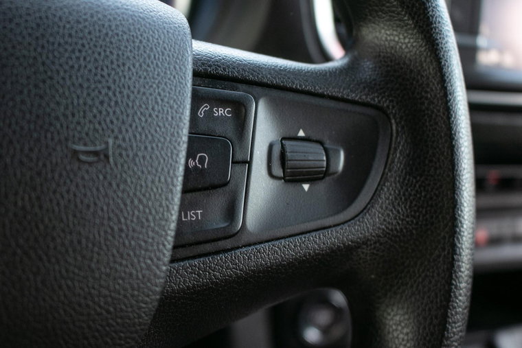 Vehicle Image 36