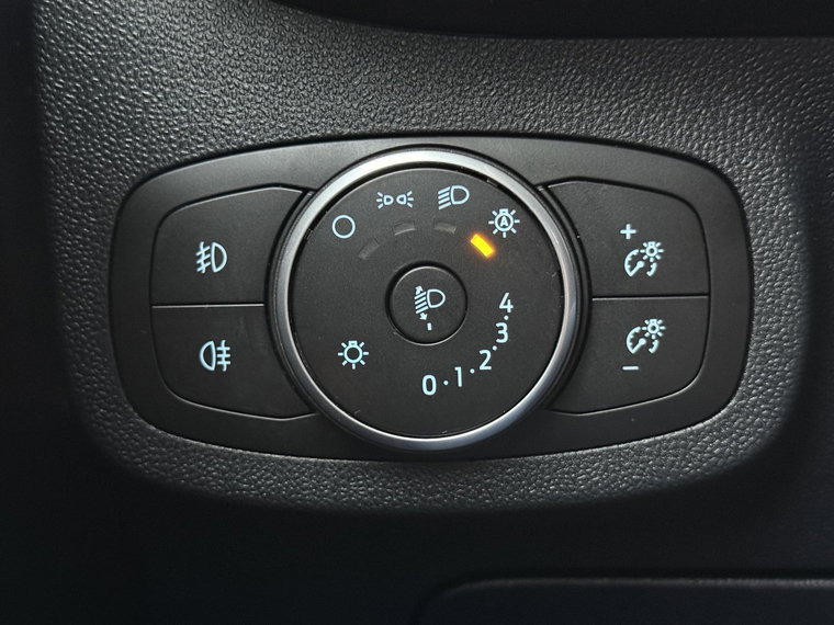 Vehicle Image 26