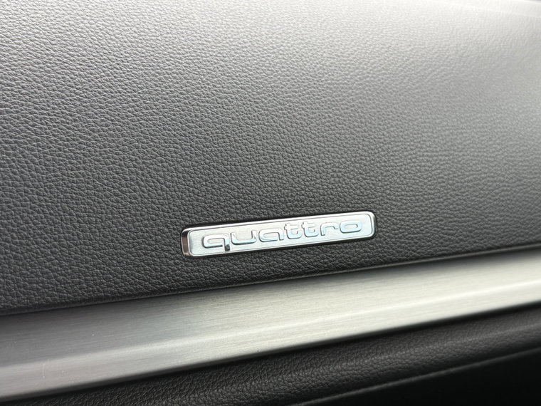 Vehicle Image 28