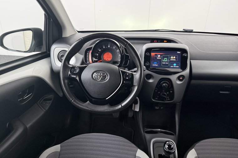 Vehicle Image 7