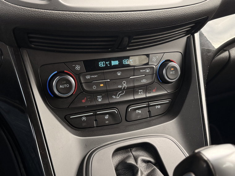 Vehicle Image 32