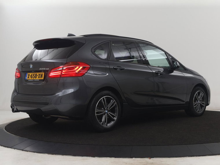 Vehicle Image 36