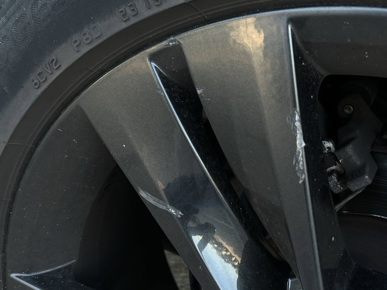 Vehicle Image 35