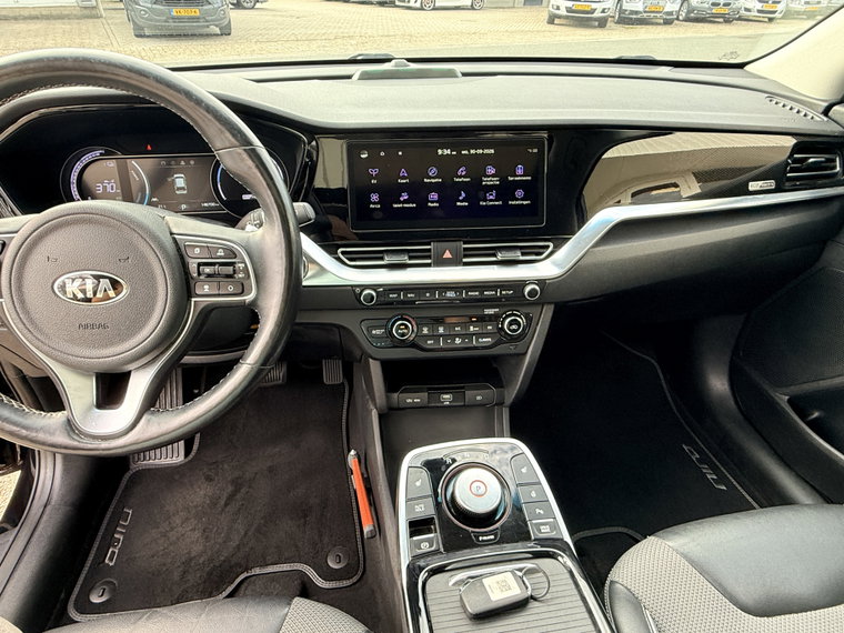 Vehicle Image 27