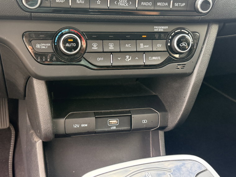 Vehicle Image 29
