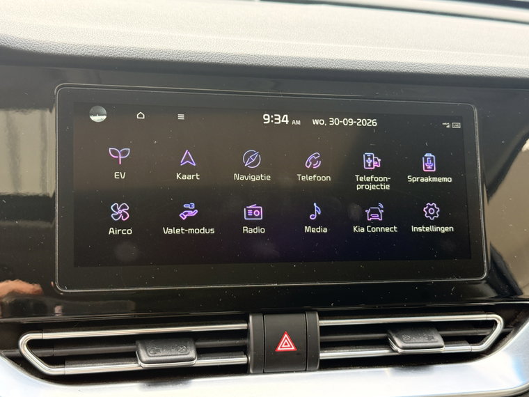 Vehicle Image 38