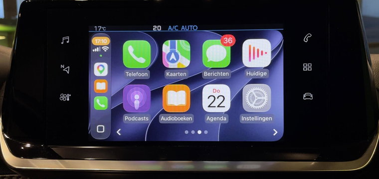 Vehicle Image 26