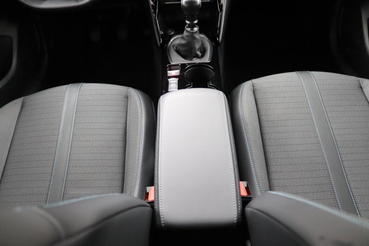 Vehicle Image 27