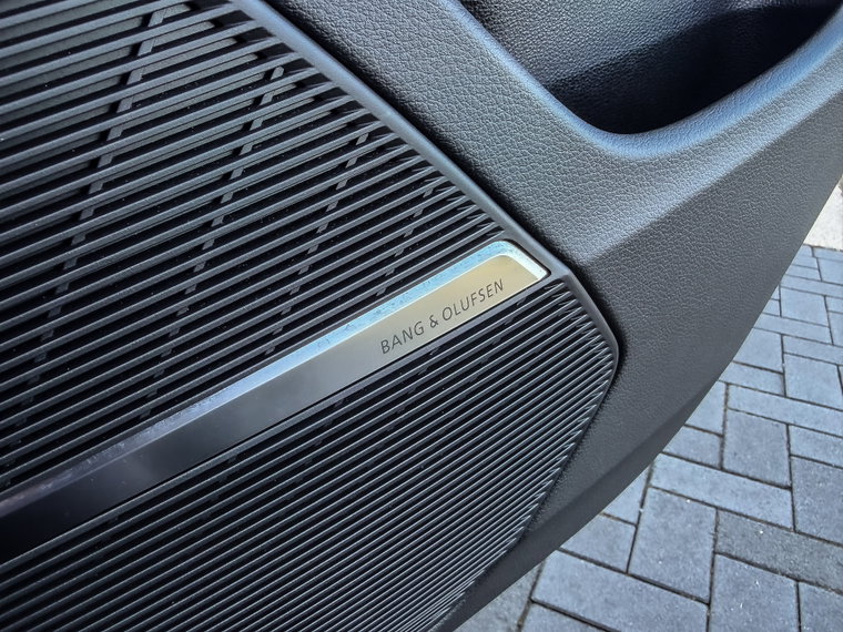 Vehicle Image 56