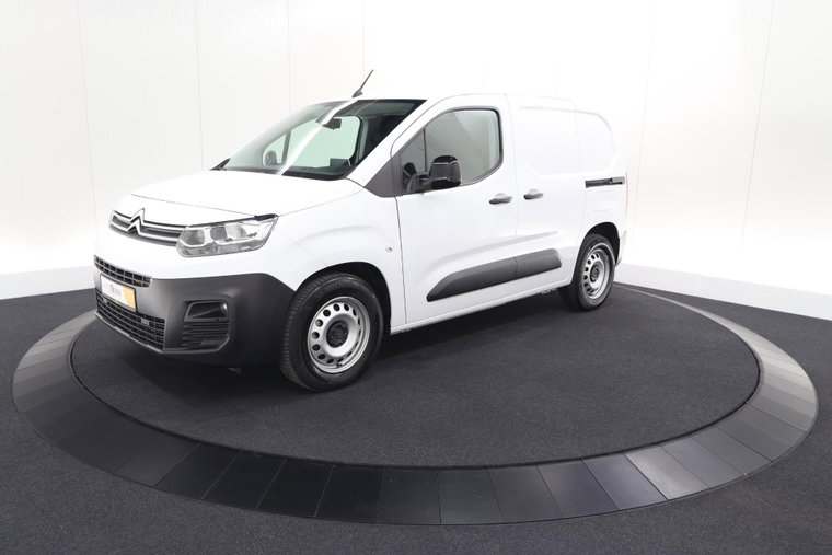 Vehicle Image 36