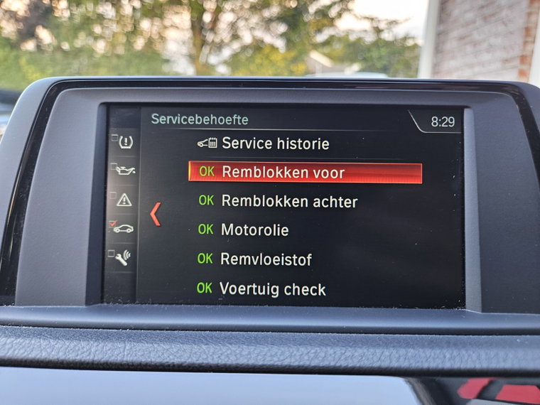 Vehicle Image 33