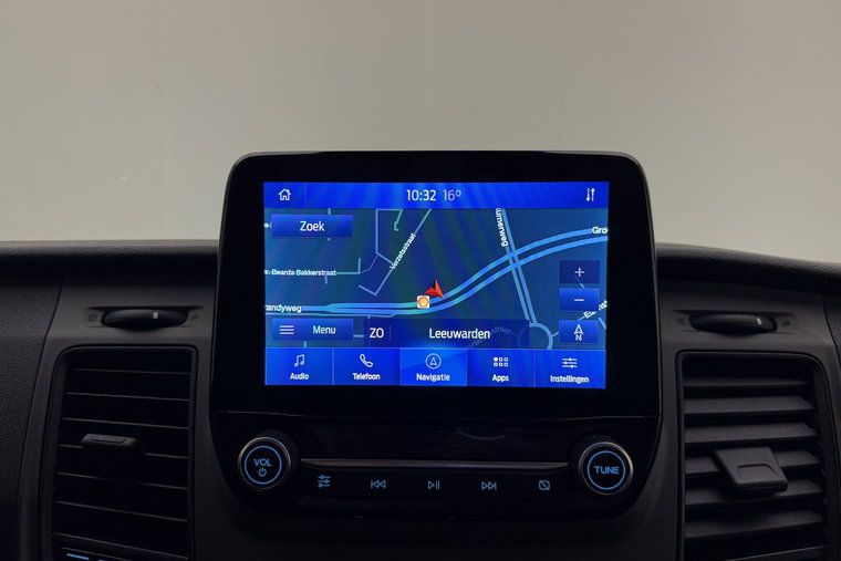Vehicle Image 19