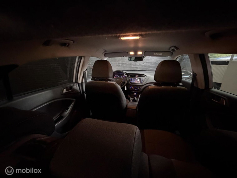 Vehicle Image 37