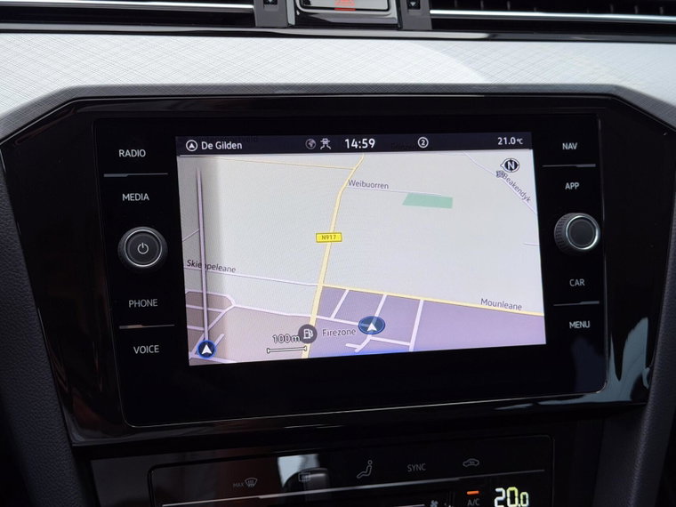 Vehicle Image 32